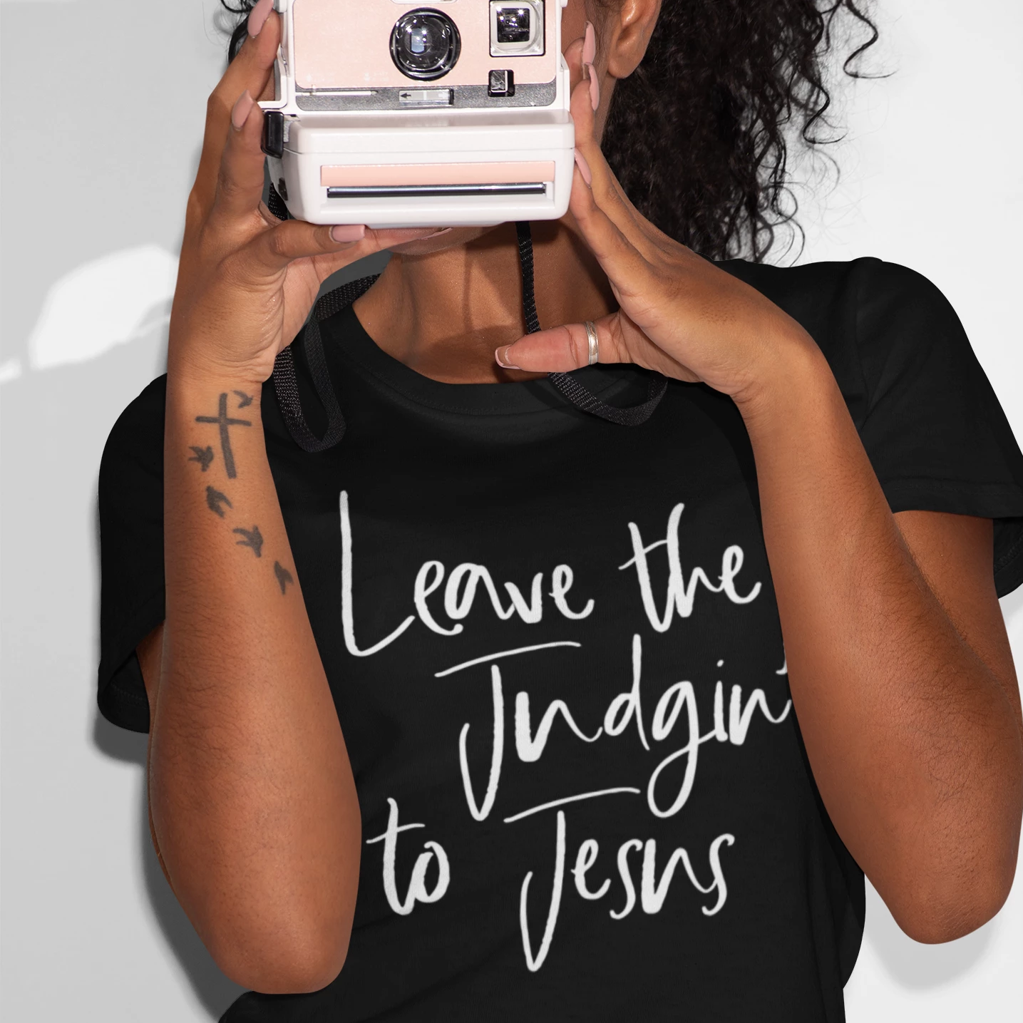 Leave the Judgin' to Jesus Spiritual Inspirational T-Shirt - - Endlessly Trendy Boutique